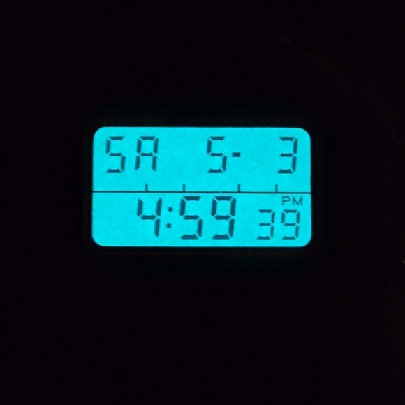 (Vintage) 1999 Timex Expedition Women's Watch with Leather and Canvas Strap - Picture 12 of 12